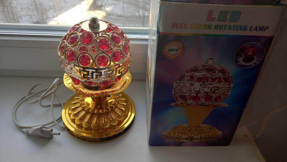 Лампа настольная вращающаяся диско шар