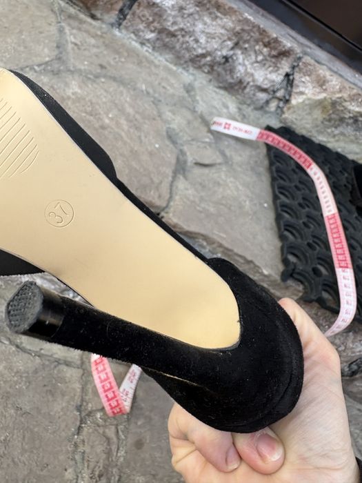 Нові туфлі 37 розмір