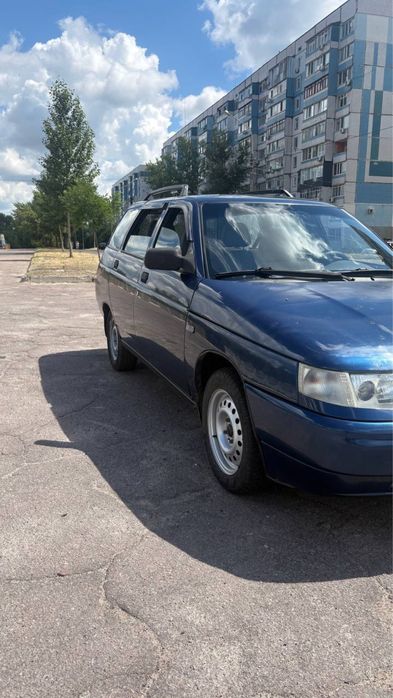Продам машину ВАЗ 2111