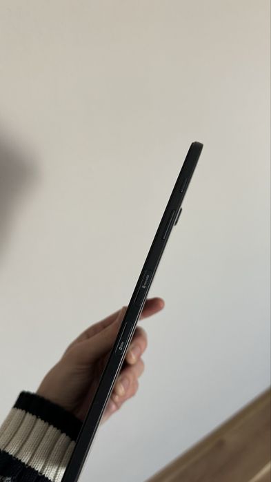 Планшет Samsung Galaxy Tab A (2016)