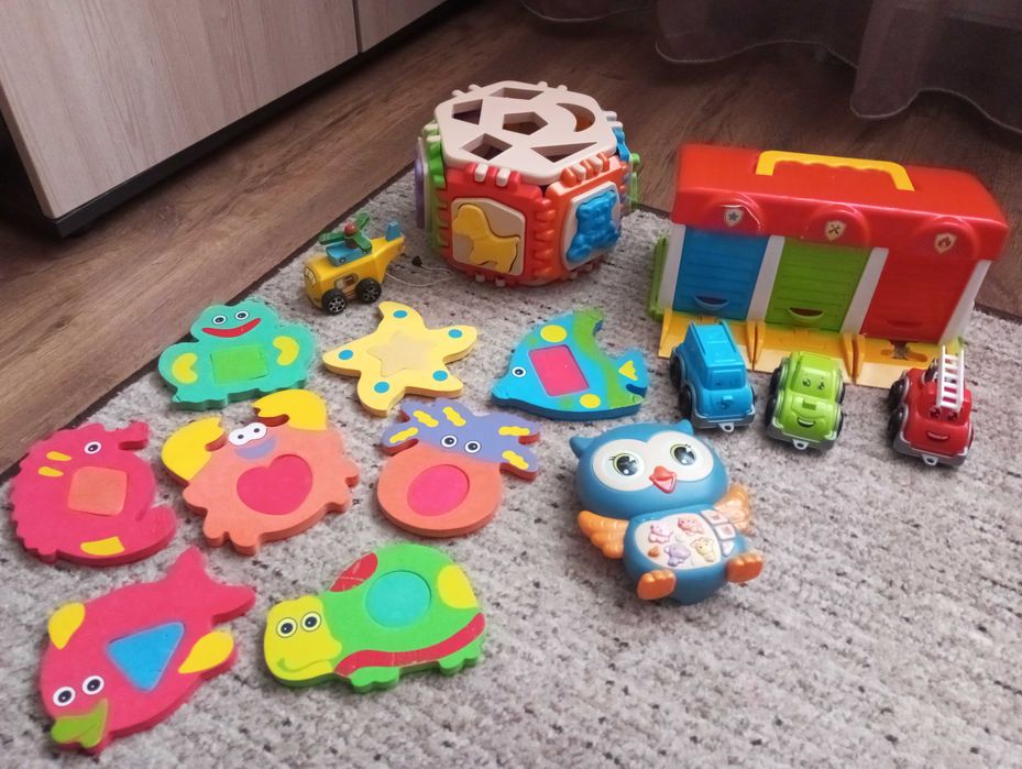 Іграшки різні дитячі