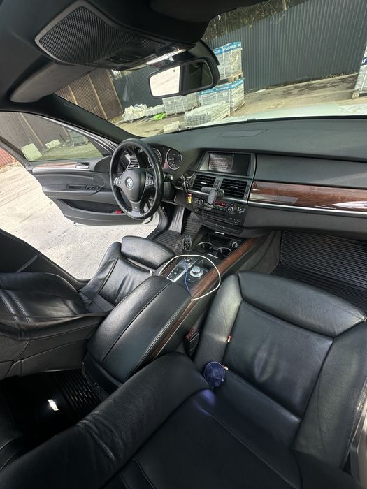 BMW x5 e70 3.5 d 2009 год