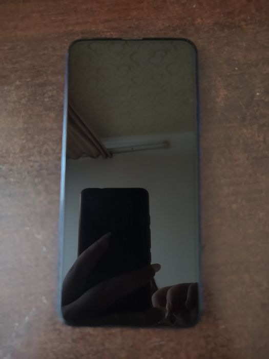 Продам honor 9x 4/128 NFC