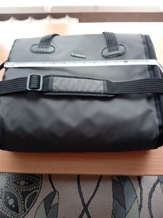 Серая сумка Canon