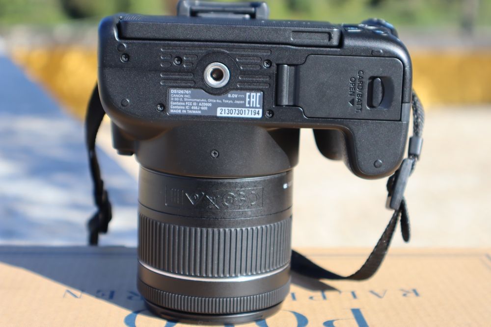 Canon EOS 250D + EFS 18-55 STM
