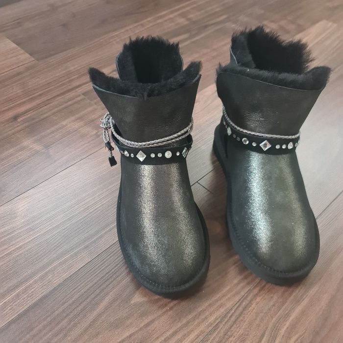 Женские      Угги