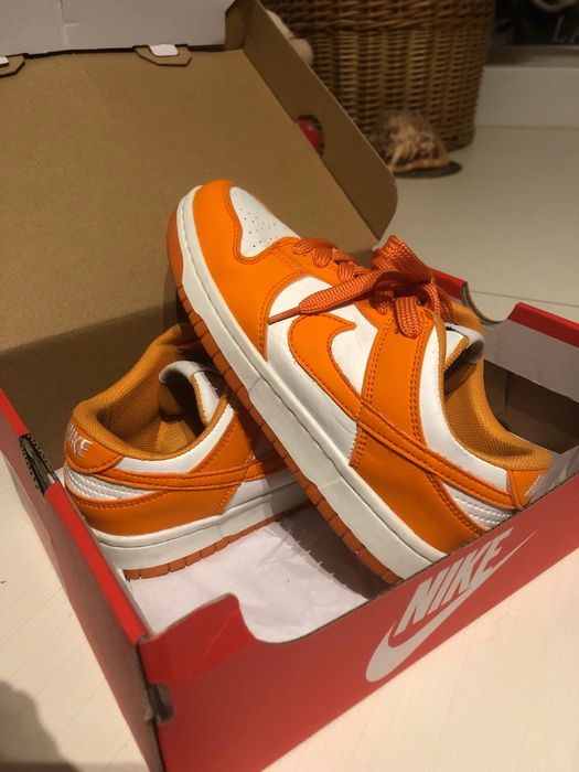 Nike Dunk low- cor laranja