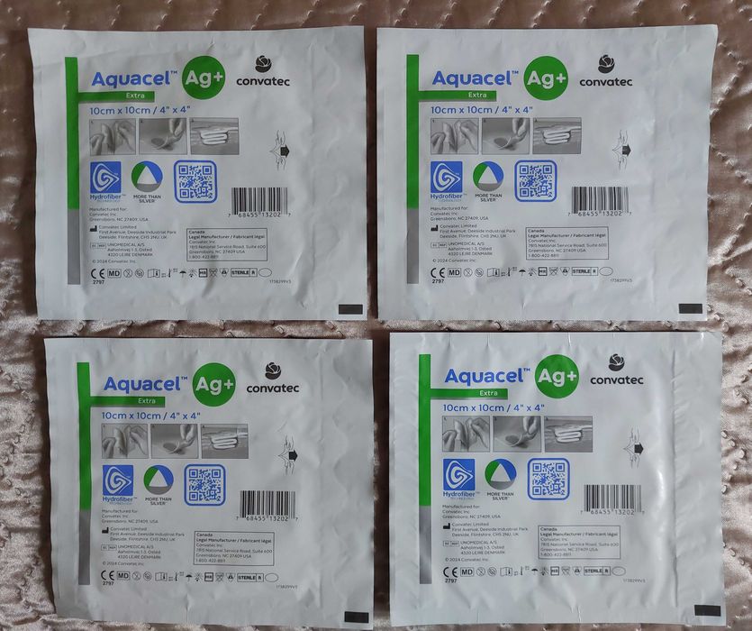 Aquacel Ag+ EXTRA 10cm x 10cm - data ważności maj 2027rok - 4sztuki