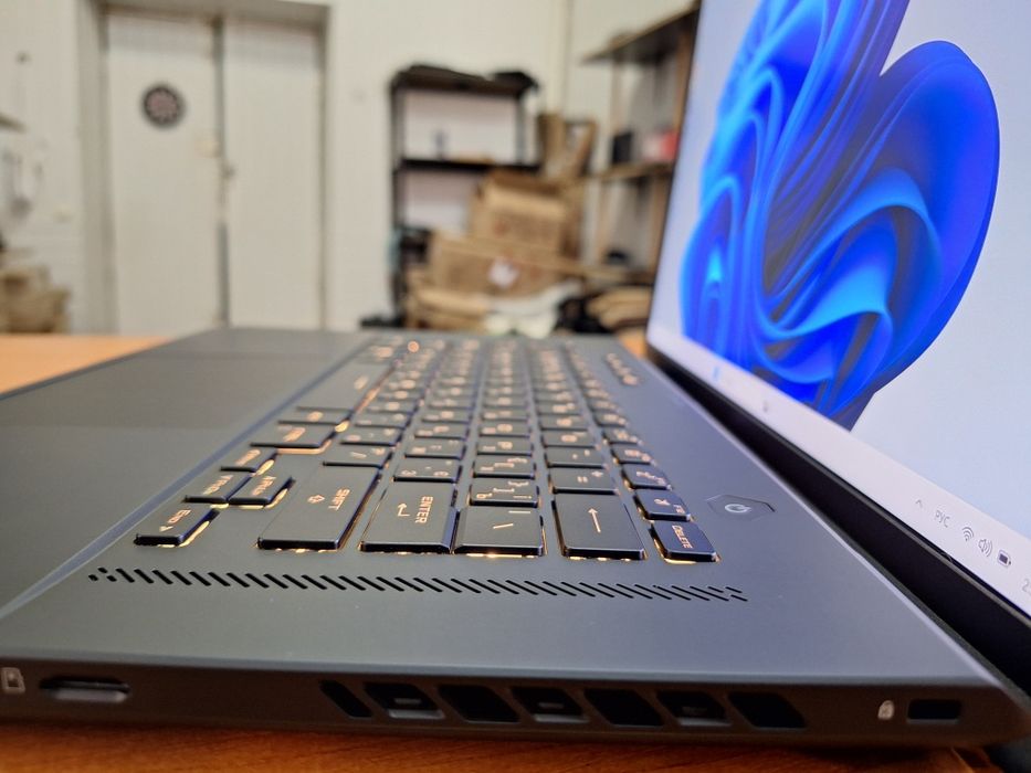 ASUS ROG Zephyrus M16 GU603HE i7-11800H RTX 3050 Ti 4Gb 16/512