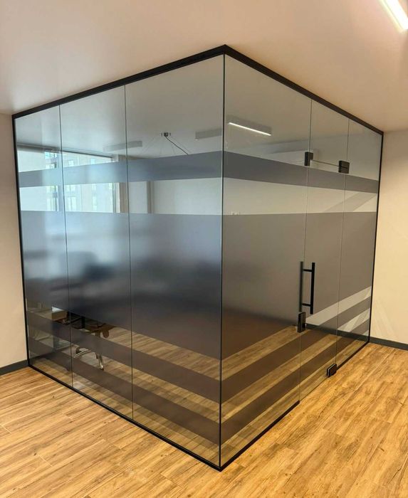 Матовая пленка на окна, двери, стеклянные перегородки