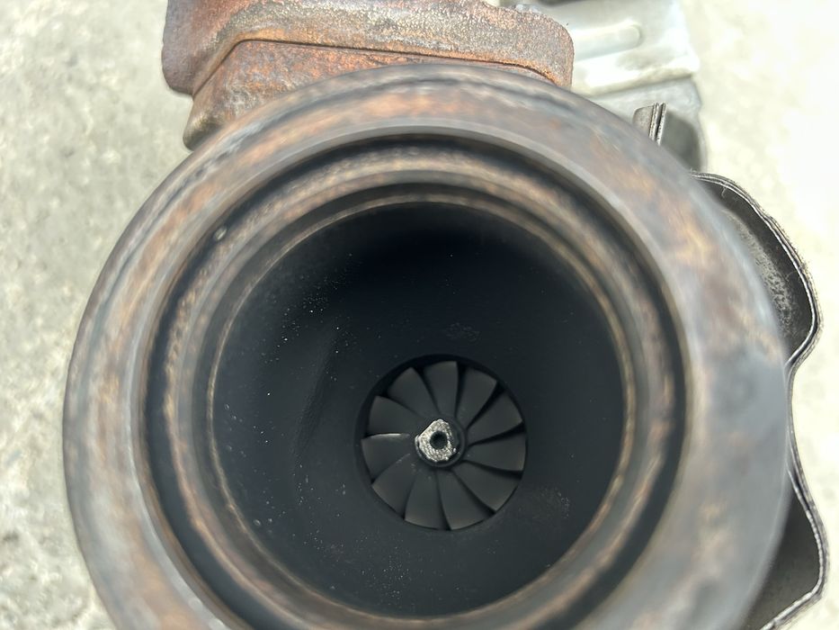 Турбіна На BMW БМВ Е61 E60 N47 2.0D