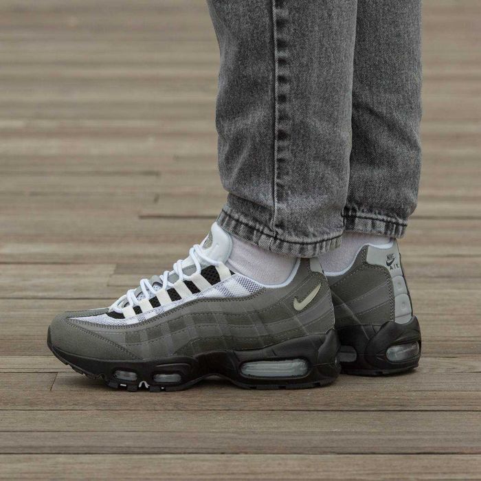 Мужские серые замшевые кроссовки Nike Air Max 95 Baltic Blue Grey чоловічі сірі замшеві кросівки найк аір макс 95