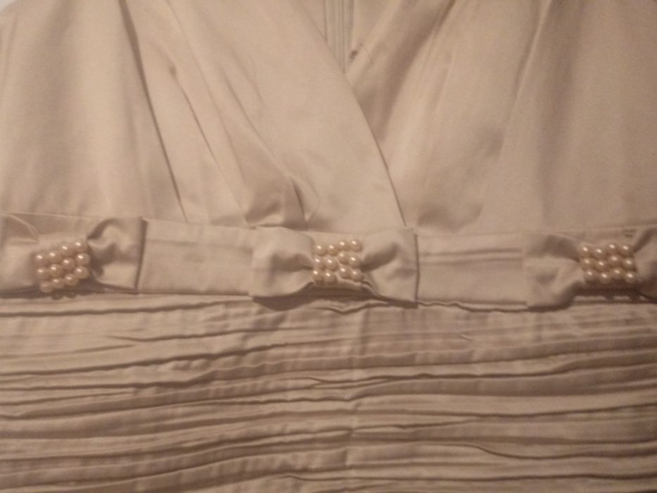 Sprzedam sukienke rozmiar 44