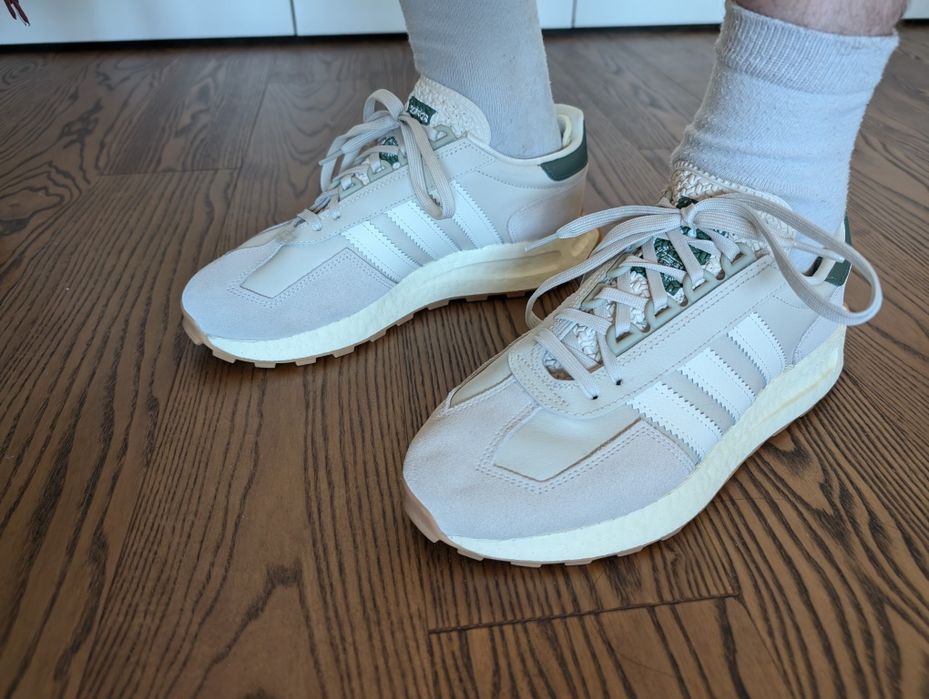 Нові чоловічі кросівки Adidas Retropy E5.