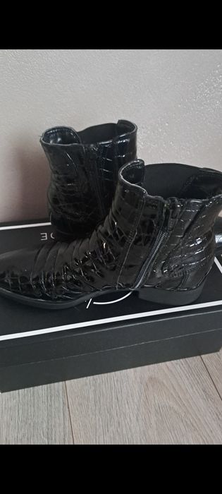 Продам ботінки шкіряні