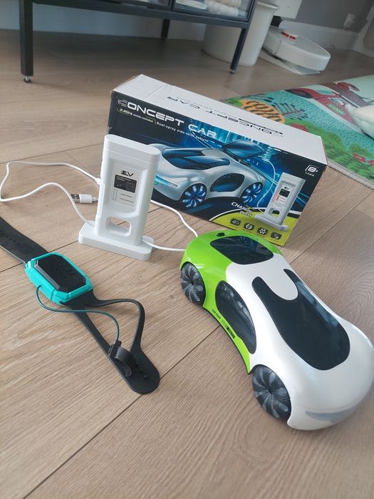 Auto zdalnie sterowane RC 25cm. Sterowanie ręką! JEDZIE BOKIEM itp.