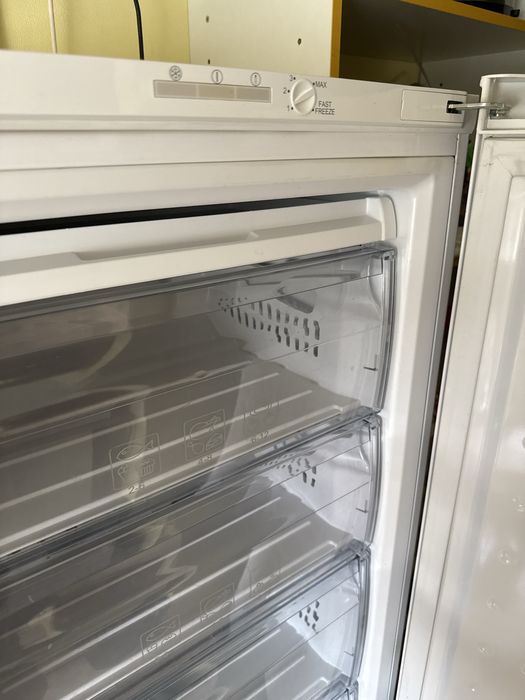 Продам морозильну камеру BEKO