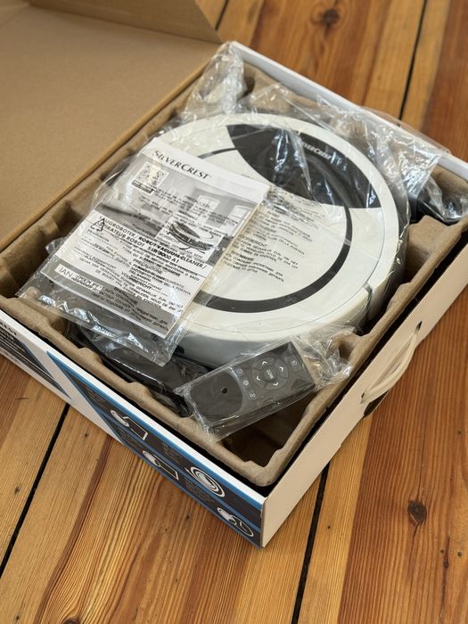 Robot sprzątający odkurzacz Silvercrest