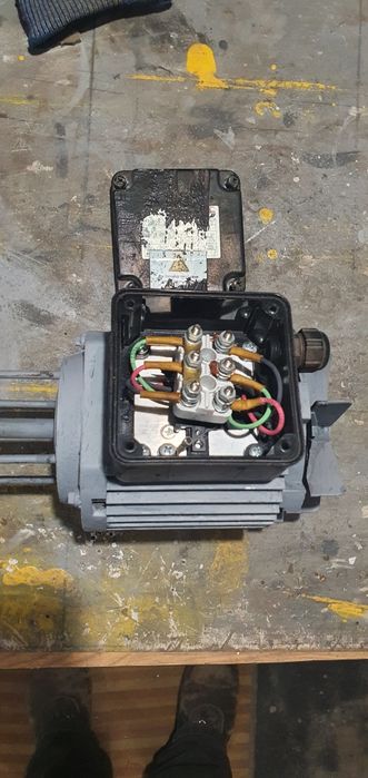Silnik elektryczny