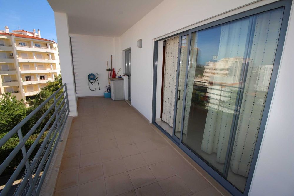 Armação Pêra T2 Vila Nova, Piscina, Garagem, 2 WC