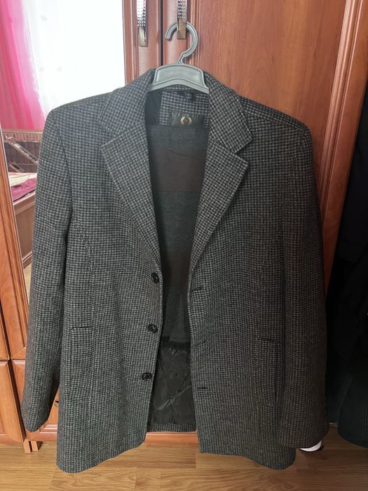 Чоловічий піджак