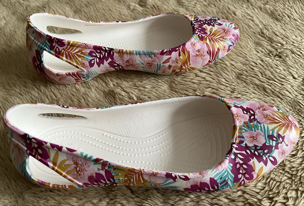Baleriny Crocs W 11 wkladka ok.27 cm. nowe