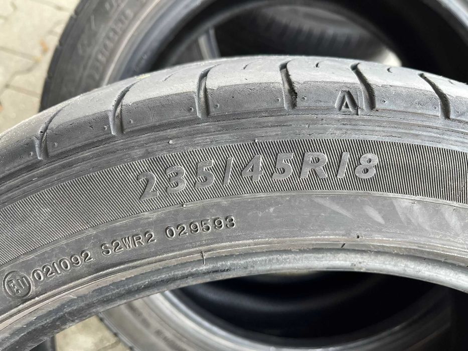 4x Dunlop SP Sport Maxx 050 235/45R18 94 Y