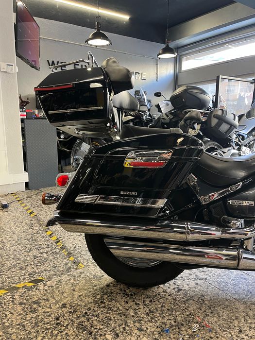 Suzuki  VL 800 Intruder em Óptimo estado.