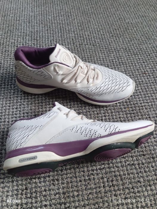 Buty damskie sportowe Reebok Easytone Trend II r. 39