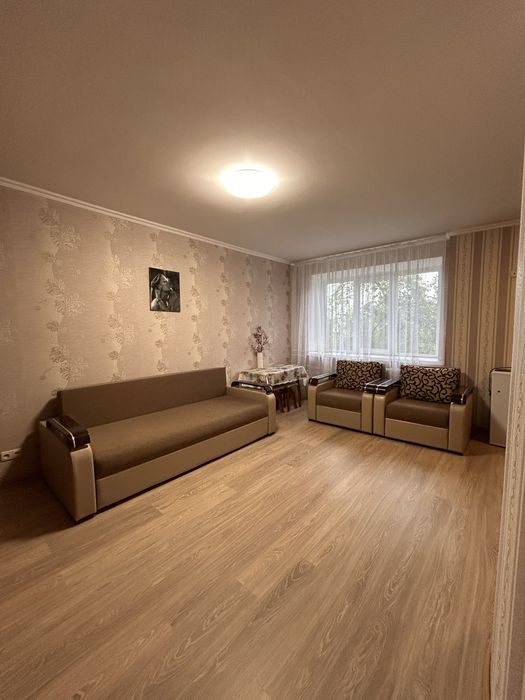 Квартира-студія подобово