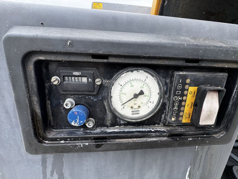 Kompresor srubowy Atlas copco xas186 zestaw do piaskowania