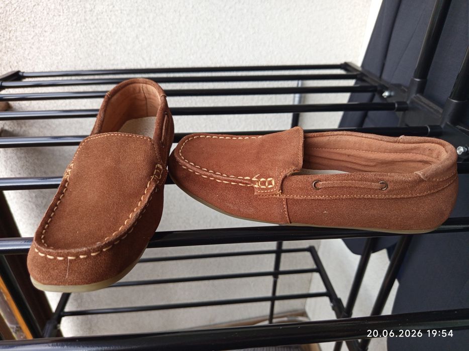 Brązowe buty mokasyny