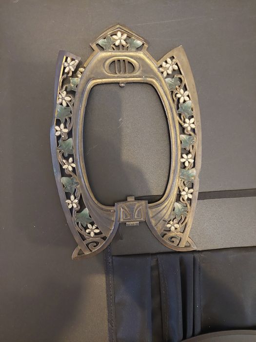 Metal frame outer part64297823149826120