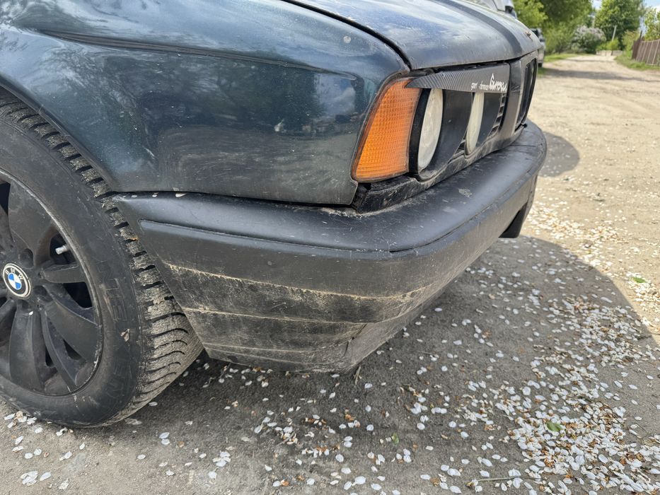 Передній бампер бмв е34 губа Бампер передний седан Разборка BMW HELP