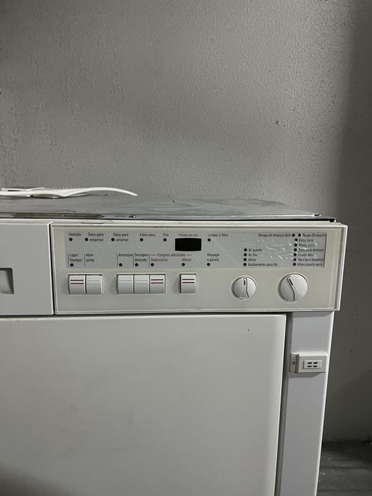 Máquina de Secar Roupa de Encastrar