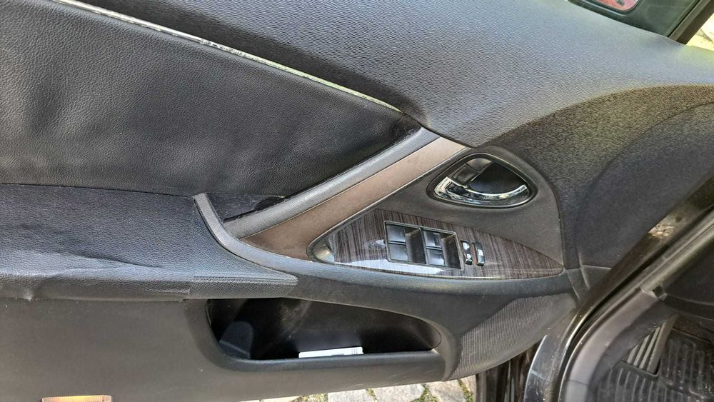 Toyota Avensis T27 Carrinha 2.0 D-4D (ADT270_) 124 cv Diesel