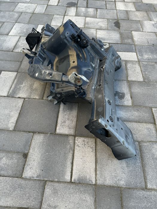 Lexus NX300 300h 200t Лонжерон правий Четверть передня права. РОЗБОРКА