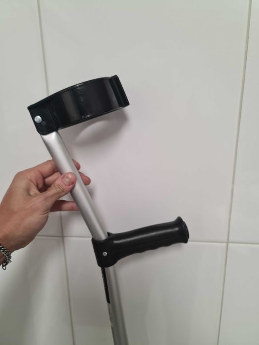 Par 2x Muletas Canadianas Novas em Alumínio