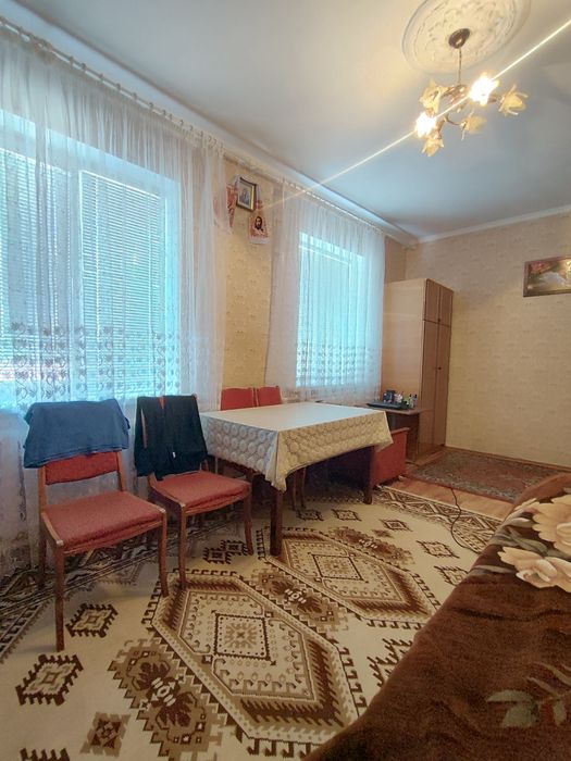 Продаємо добротний будинок Лелеківка