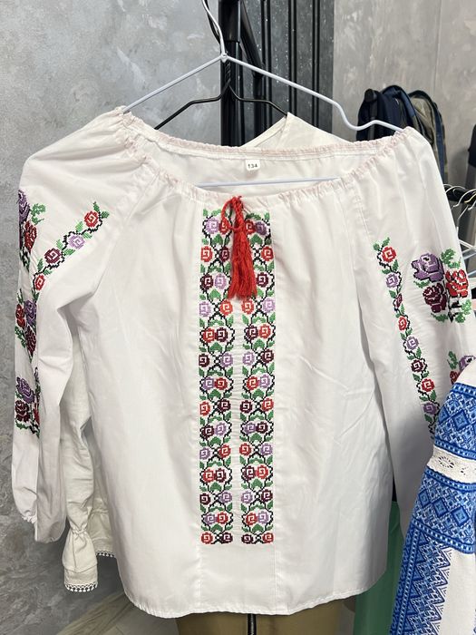 Вишиванка на дівчинку