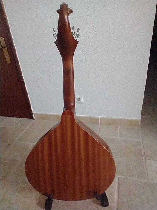 Guitarra portuguesa