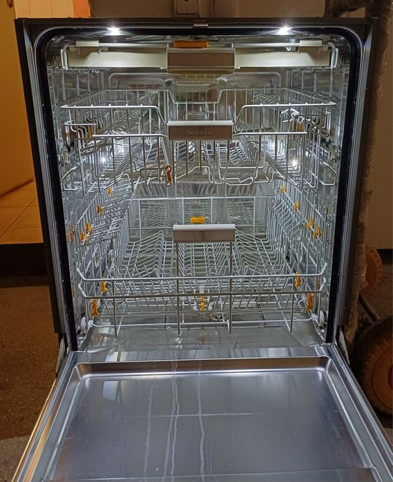 Вбудована посудомийка посудомийна машина Miele G5835 Sci підсвітка