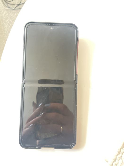 Sprzedam telefon samsung galaxy Z flip 5