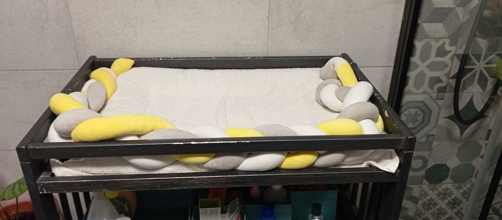 Trocador IKEA pintado