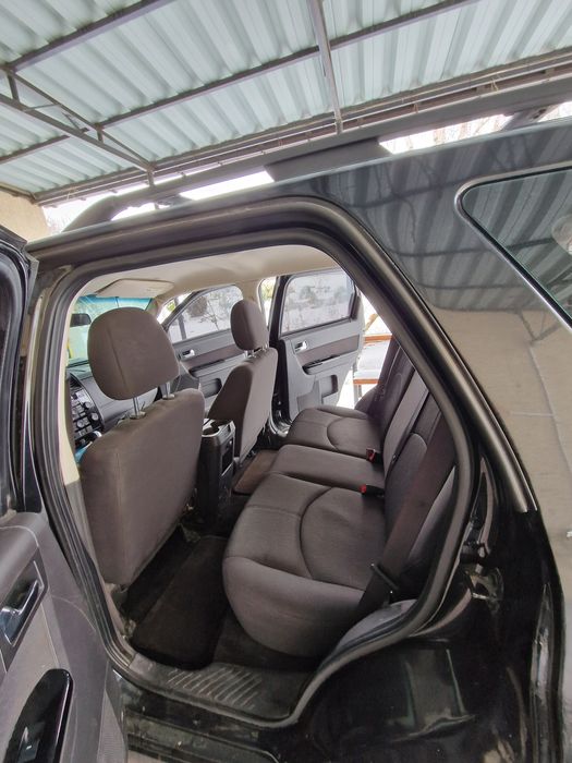 Автомобіль Mazda Tribute