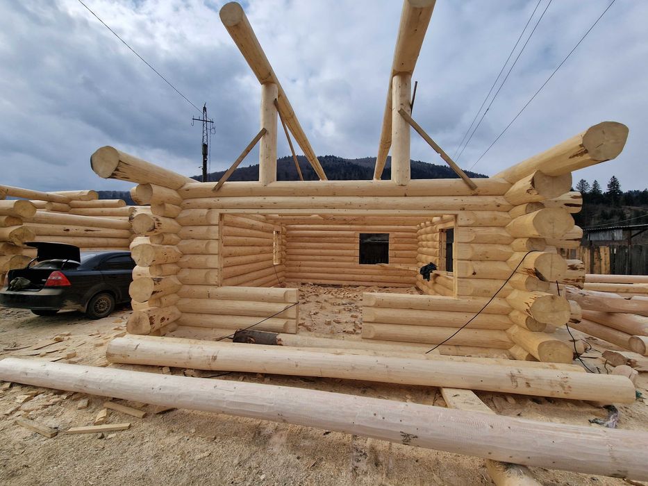 Dom Drewniany z bala naturalnego, Belki drewniane