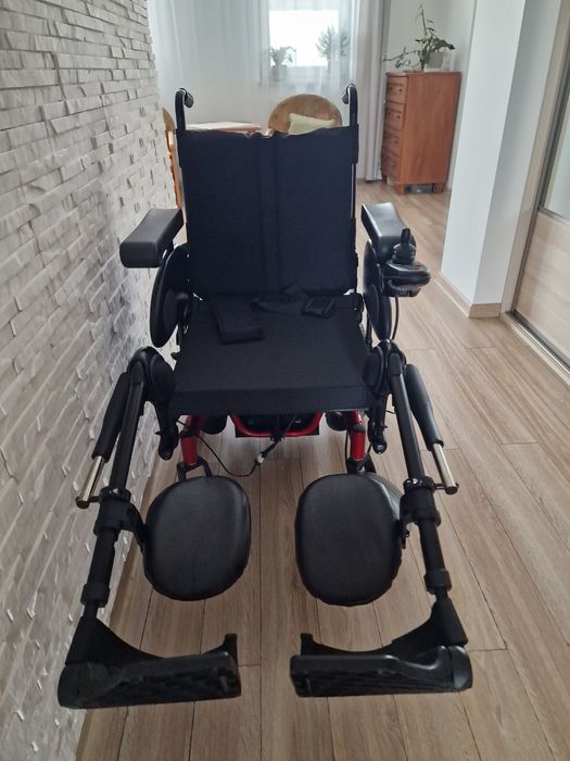 Wózek inwalidzki elektryczny Quicki Tango