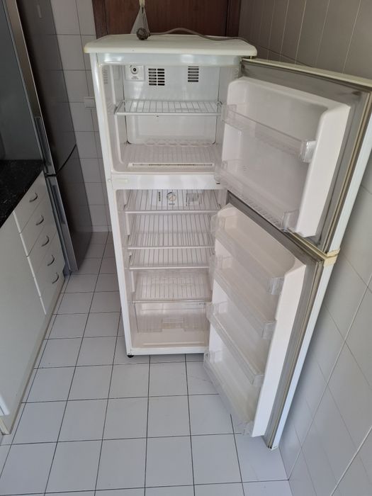 Frigorífico com possibilidade de entrega ao domicílio
