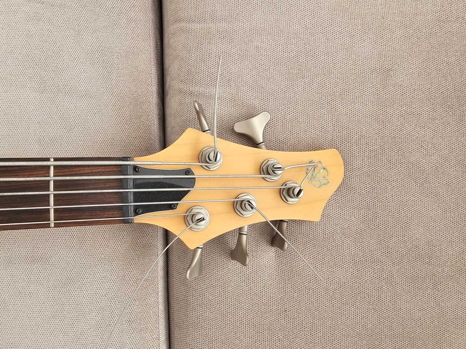Ibanez BTB 555, (bas, gitara basowa, 5 strun)