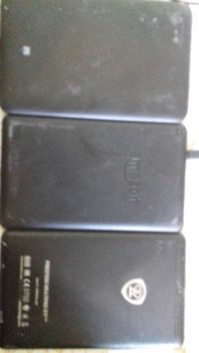 Sprzedam tablet na części uszkodzony